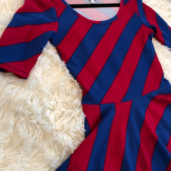 NWT LularRoe Nicole - Picture 2 of 3